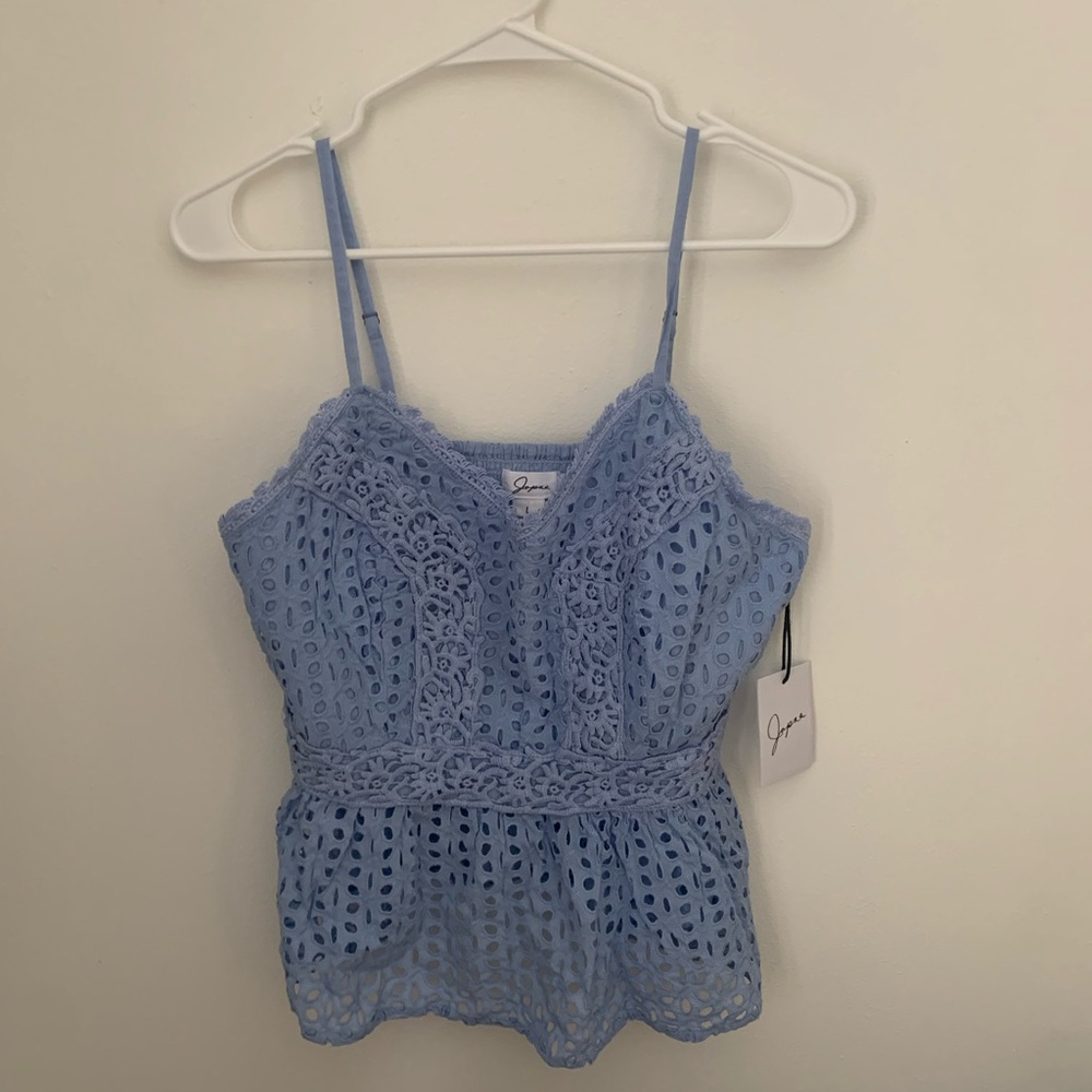SPRING/SUMMER SLIGHTLY CROPPED TANK TOP
